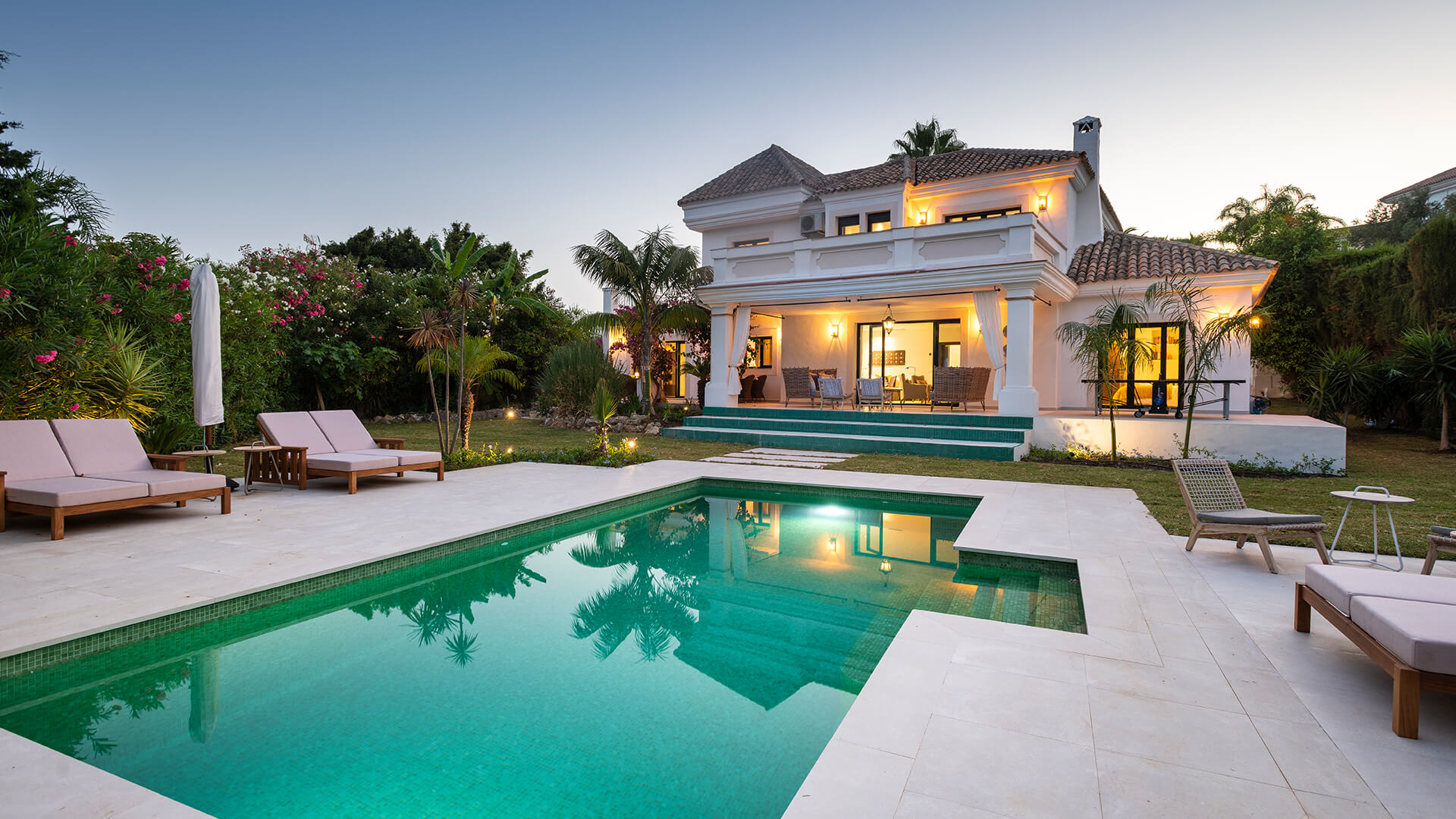 Smuk villa med lækker pool i Sydspanien
